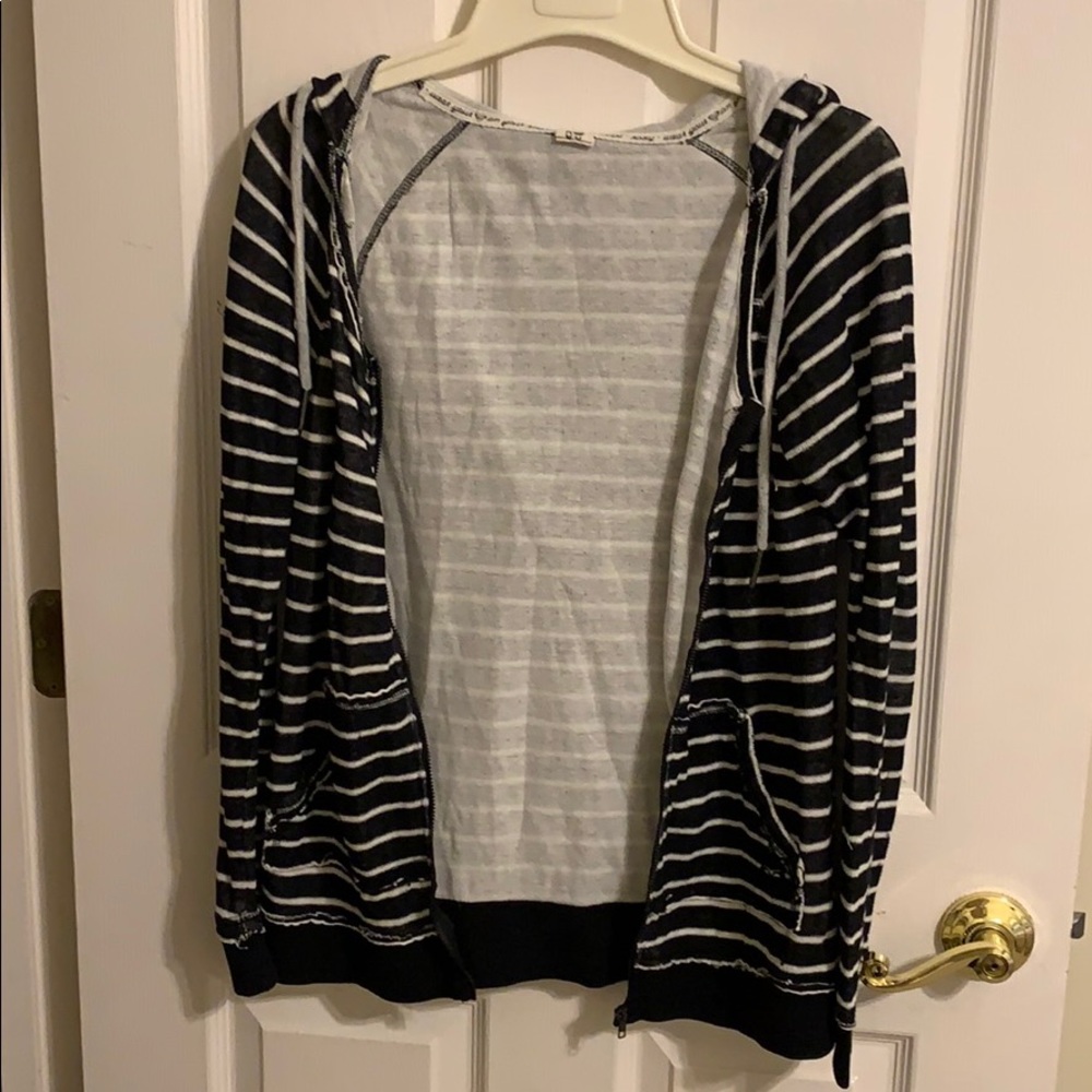 Roxy Jacket - Picture 3 of 4
